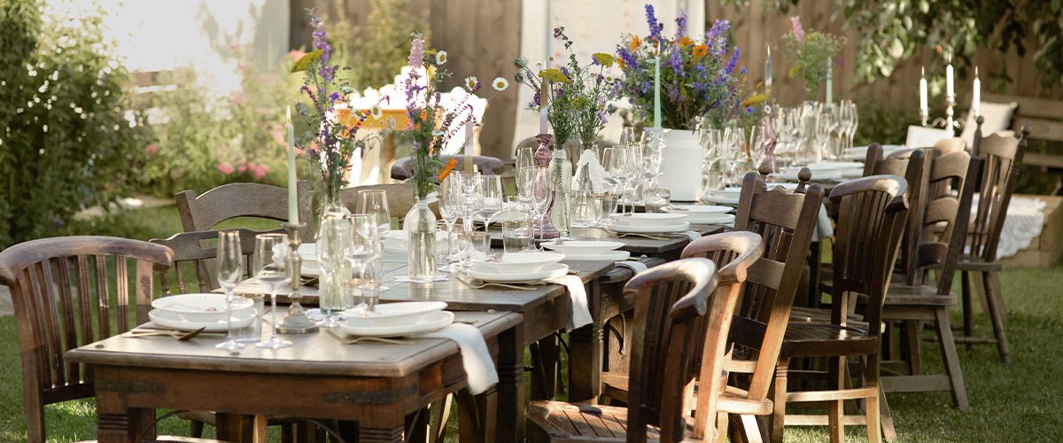 Sommergartenparty: Tipps für die Vorbereitung im rustikalen Stil