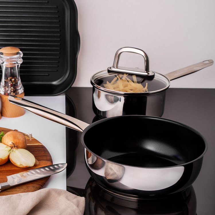 Sauteuse / Wok ø 24 cm, H: 9 cm ohne Deckel Saturn Lunasol